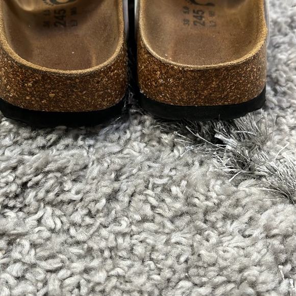 Birkenstock Betula woman’s white sandals size 7 - Picture 6 of 8